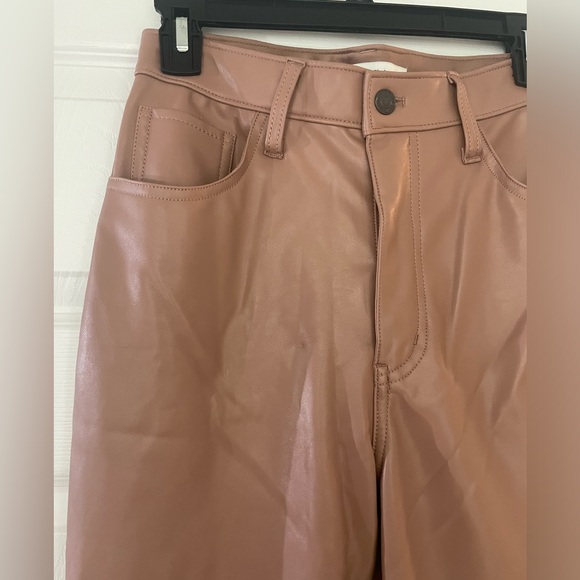 NWT Abercrombie & Fitch Faux Leather 90’s Straight Ultra High Rise Pants in Rose - Picture 2 of 9
